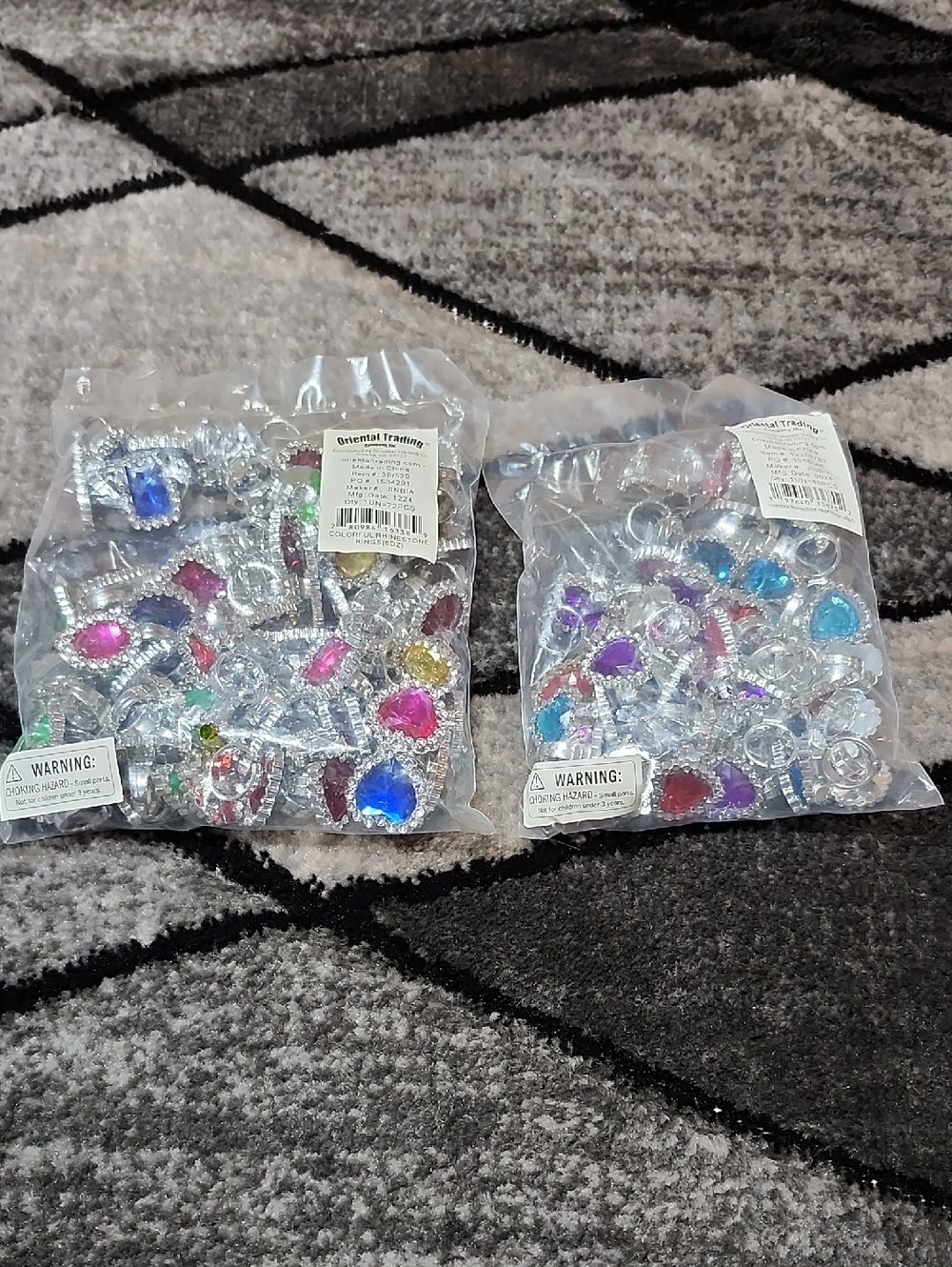 ORIENTAL TRADING 120 PC ASSORTED COLOR & SHAPES ADJUSTABLE PARTY FAVORS RINGS